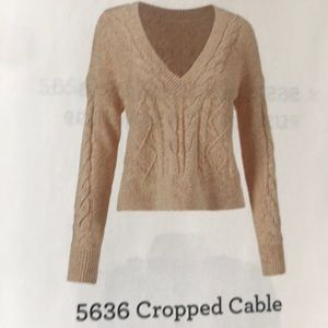 Cropped Cable Pullover